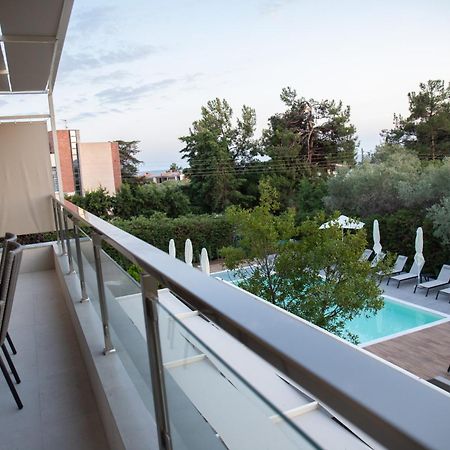 8 Boutique Suites Nea Poteidaia Luaran gambar