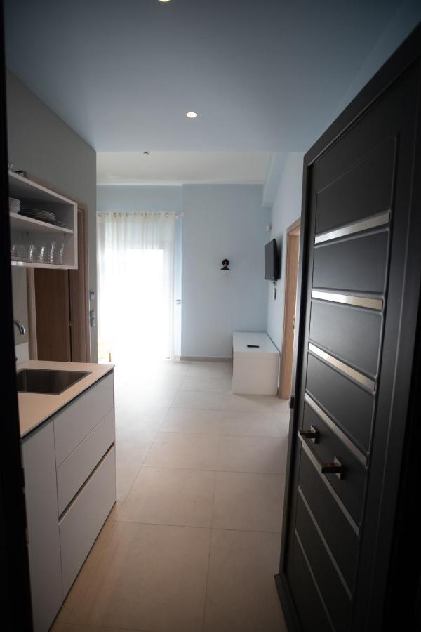 8 Boutique Suites Nea Poteidaia Luaran gambar
