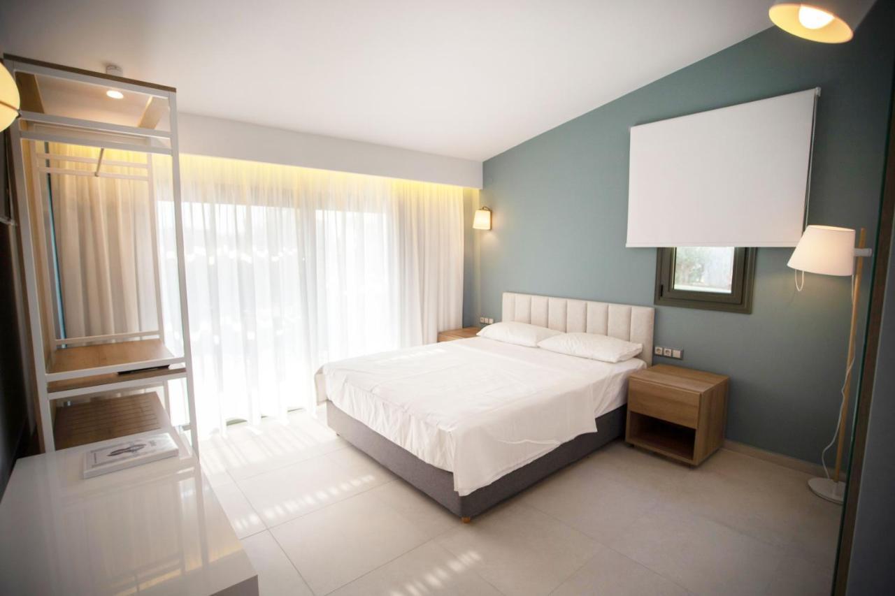 8 Boutique Suites Nea Poteidaia Luaran gambar