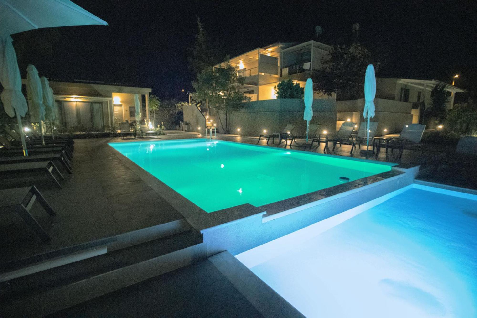 8 Boutique Suites Nea Poteidaia Bilik gambar